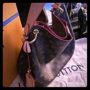 Louis Vuitton GRACEFUL PM Handbag